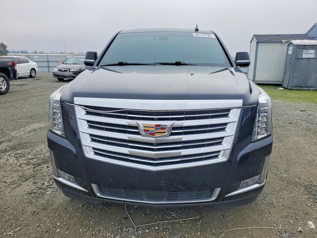 2016 CADILLAC ESCALADE ESV PLATINUM photo 5