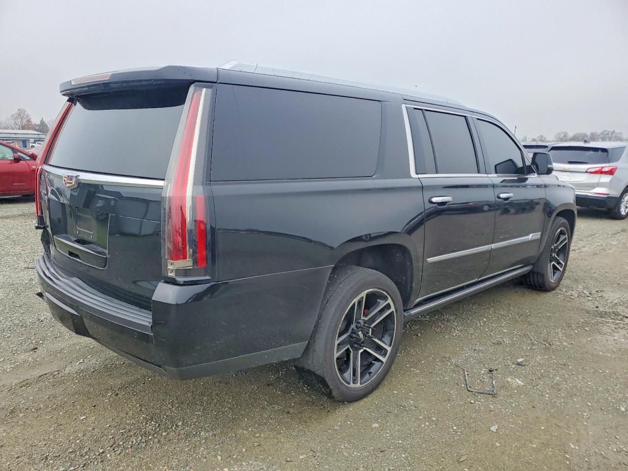 2016 CADILLAC ESCALADE ESV PLATINUM photo 3