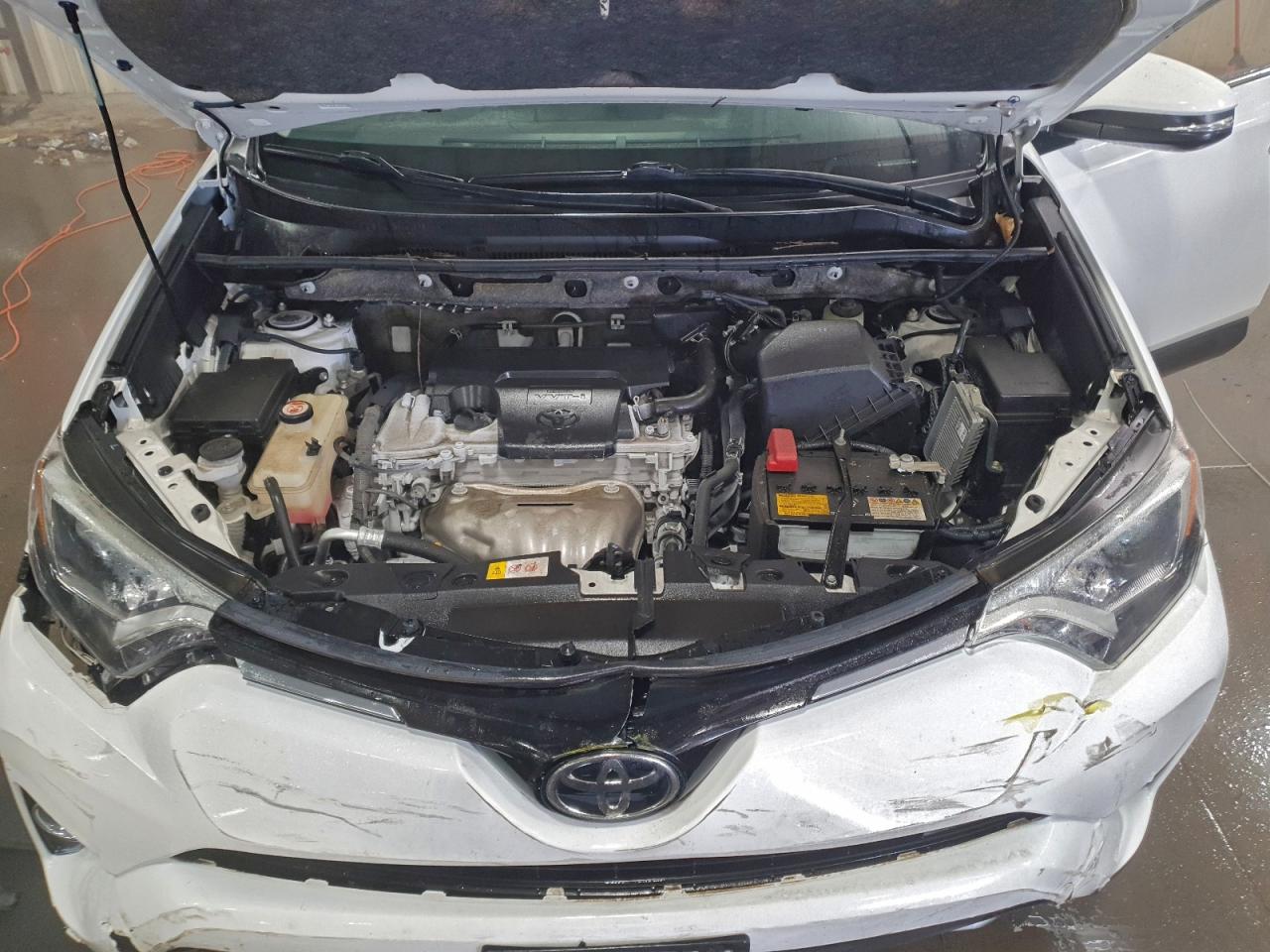 2017 TOYOTA RAV4 XLE photo 12