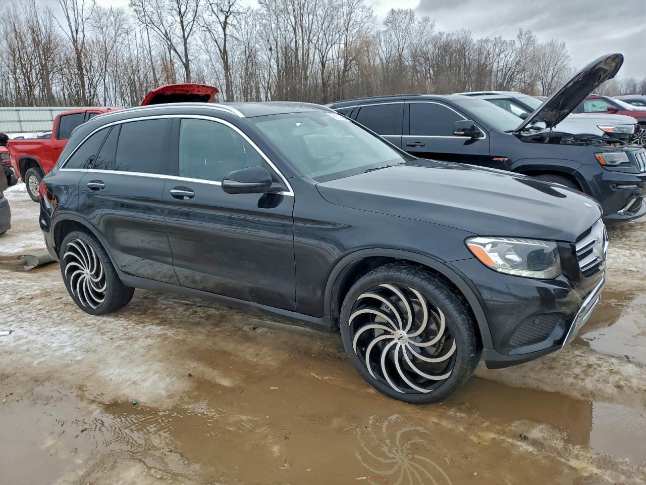 2016 MERCEDES-BENZ GLC 300 photo 4