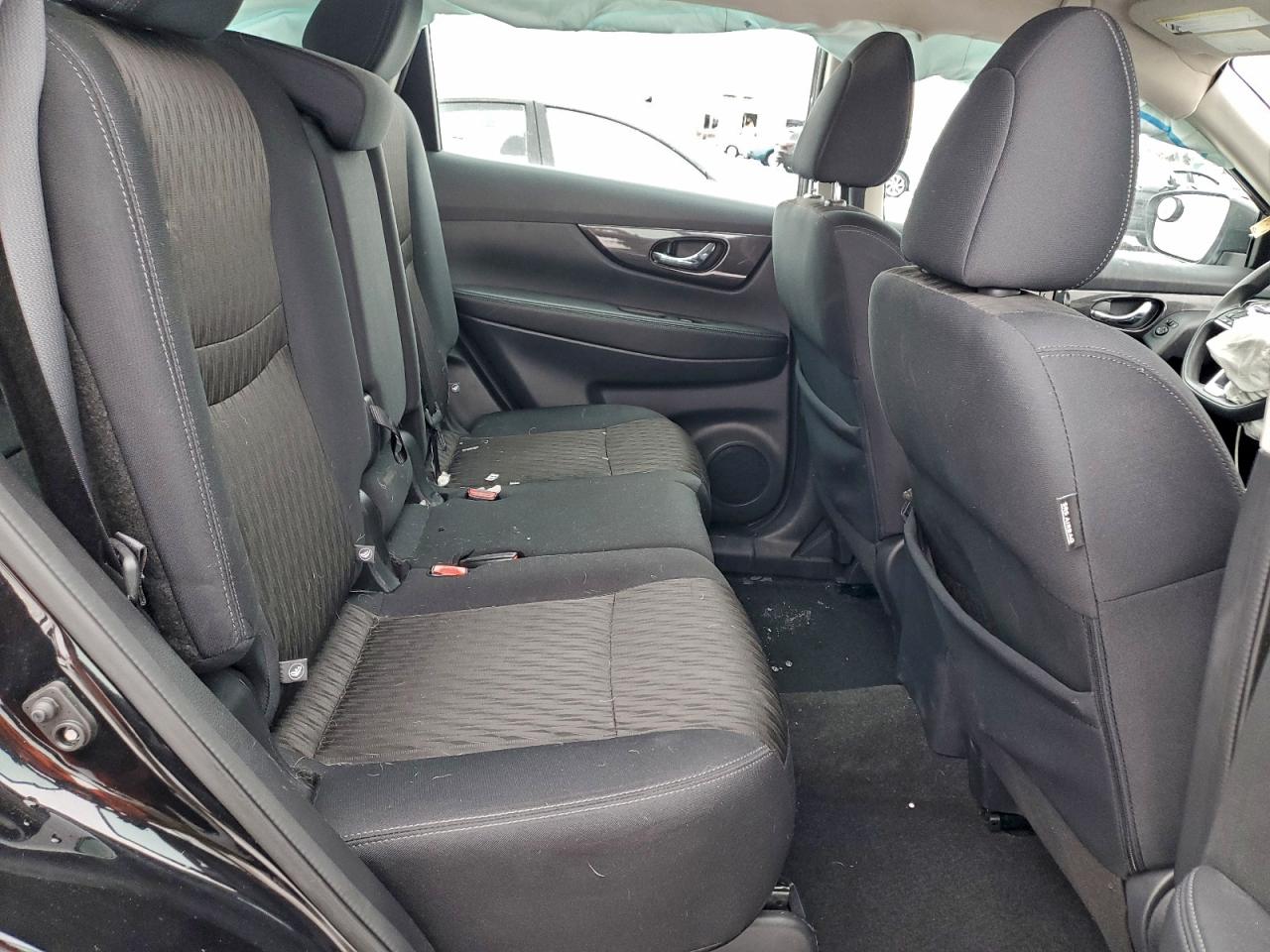 2018 NISSAN ROGUE S photo 10
