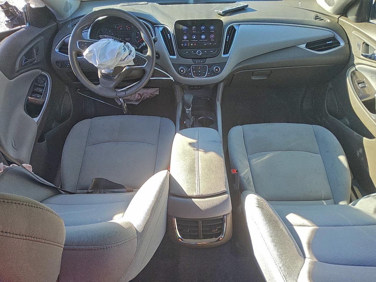 2025 CHEVROLET MALIBU LT photo 8