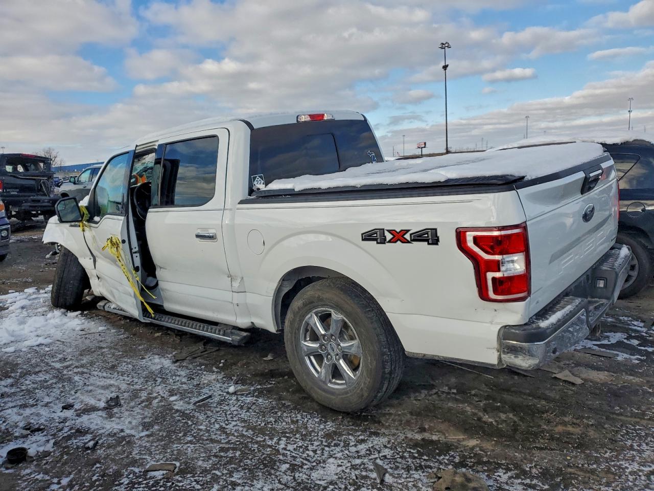 2018 FORD F150 SUPERCREW photo 2
