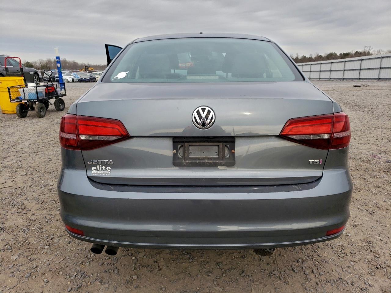 2017 VOLKSWAGEN JETTA S photo 6