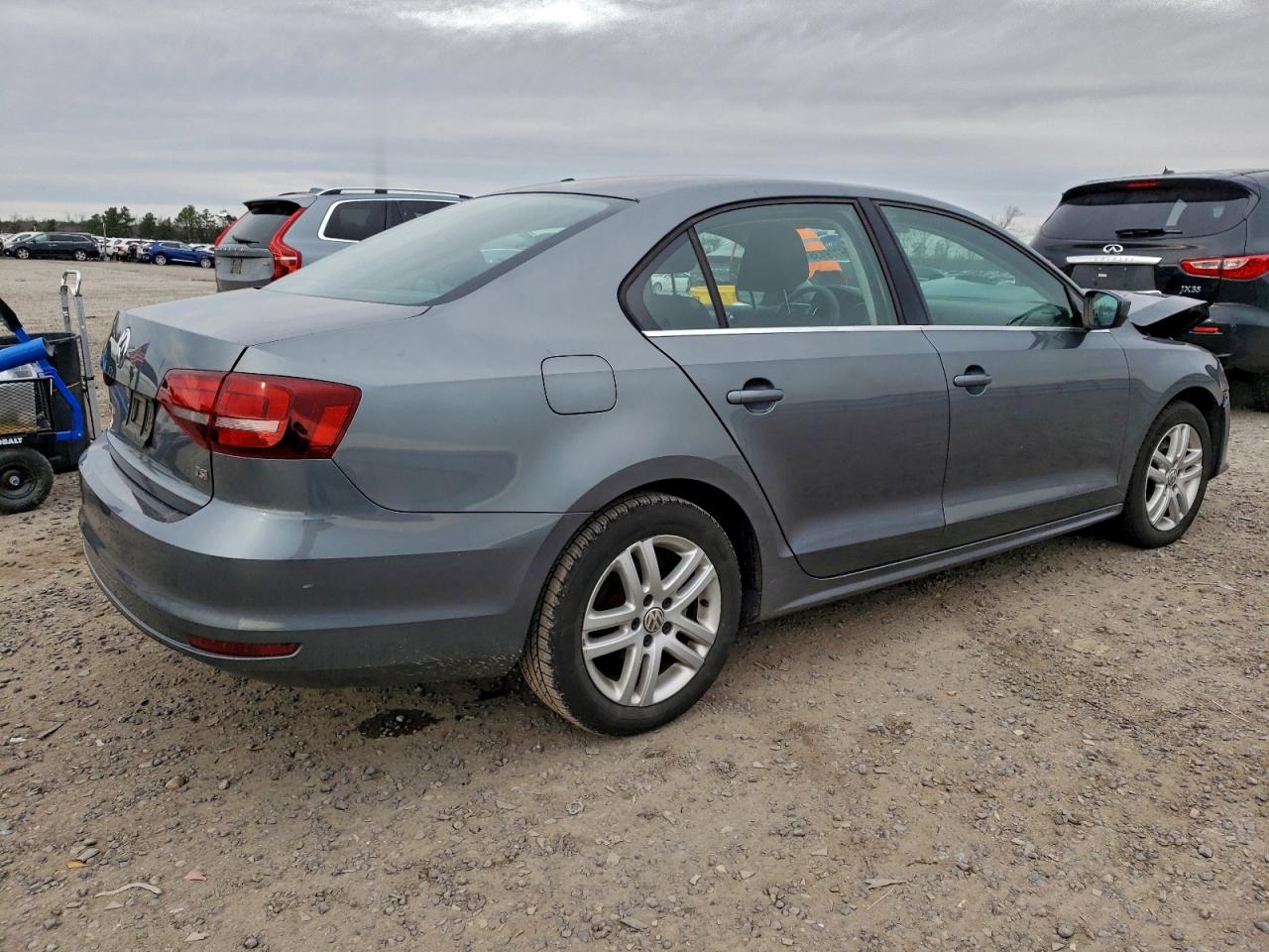 2017 VOLKSWAGEN JETTA S photo 3