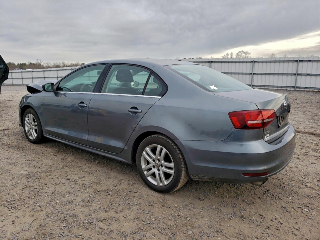 2017 VOLKSWAGEN JETTA S photo 2