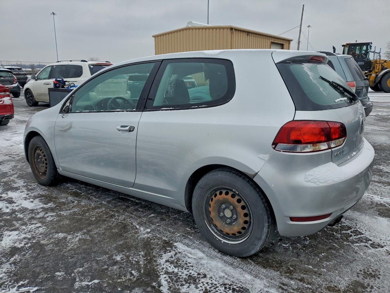 2010 VOLKSWAGEN GOLF photo 2