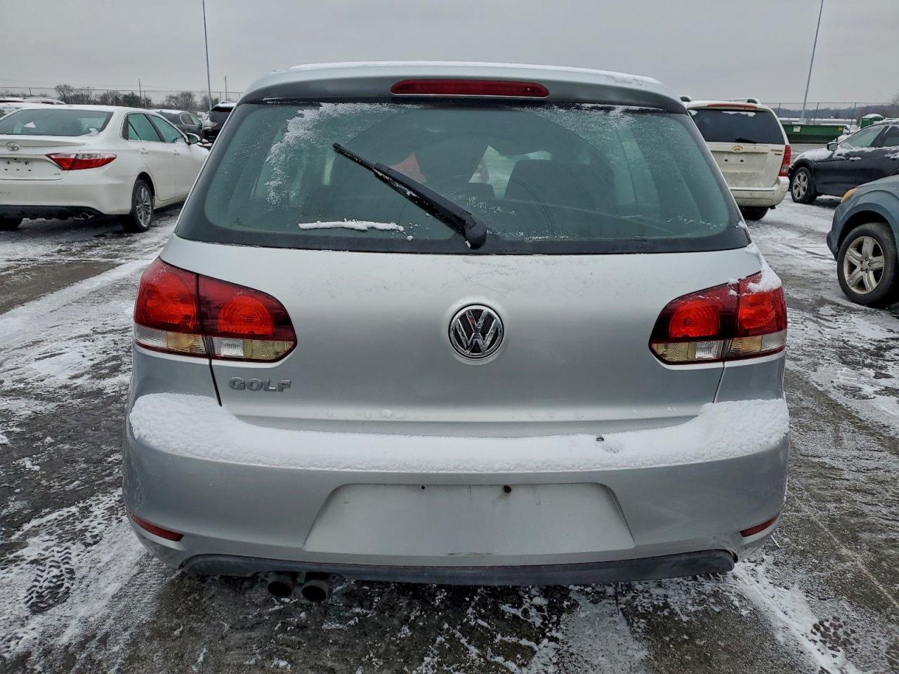 2010 VOLKSWAGEN GOLF photo 6