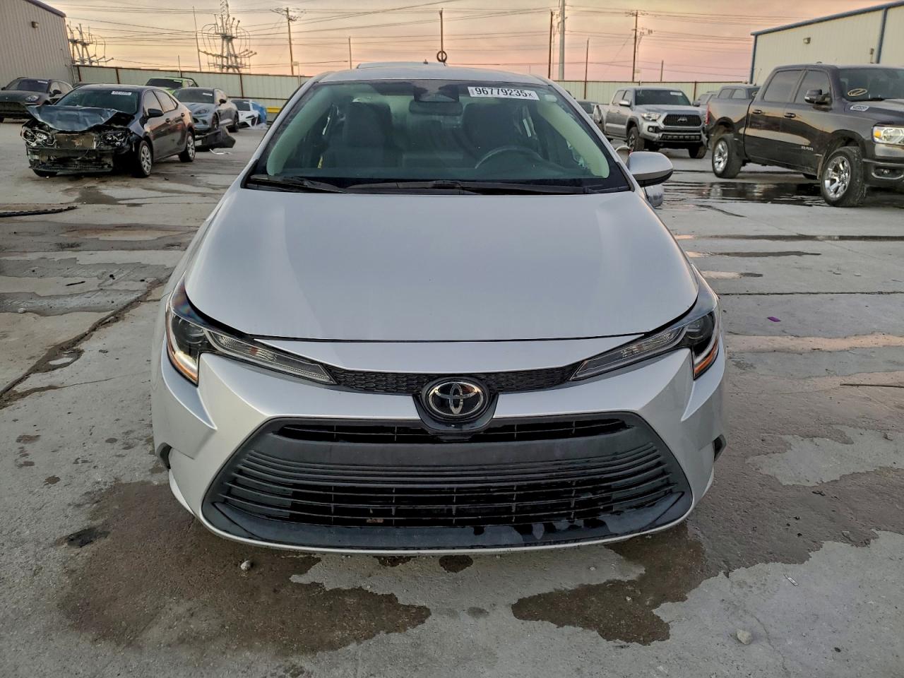 2024 TOYOTA COROLLA LE photo 5