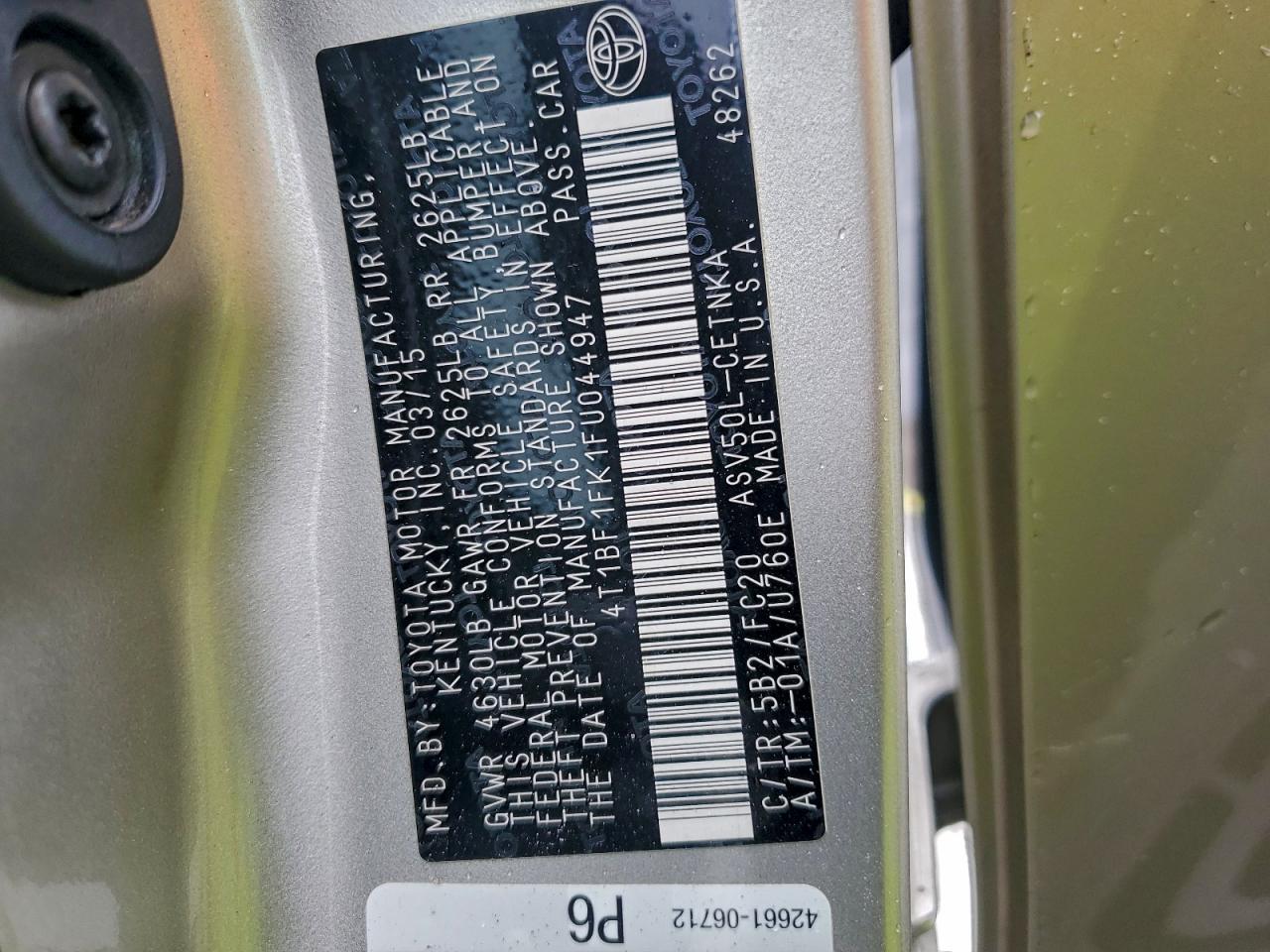 2015 TOYOTA CAMRY LE photo 12