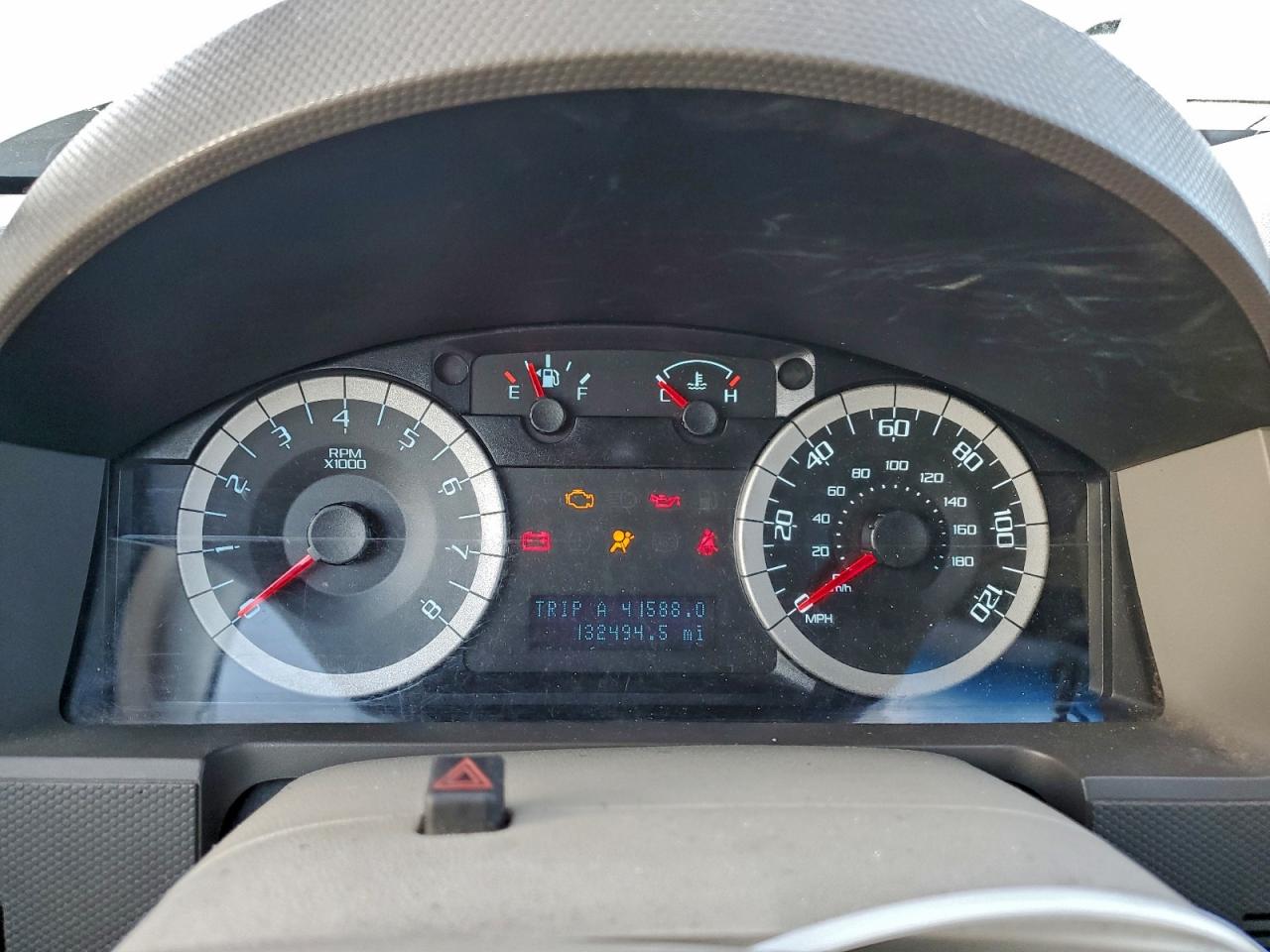 2010 FORD ESCAPE XLT photo 9
