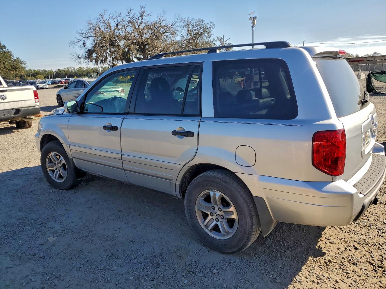 2005 HONDA PILOT EXL photo 2