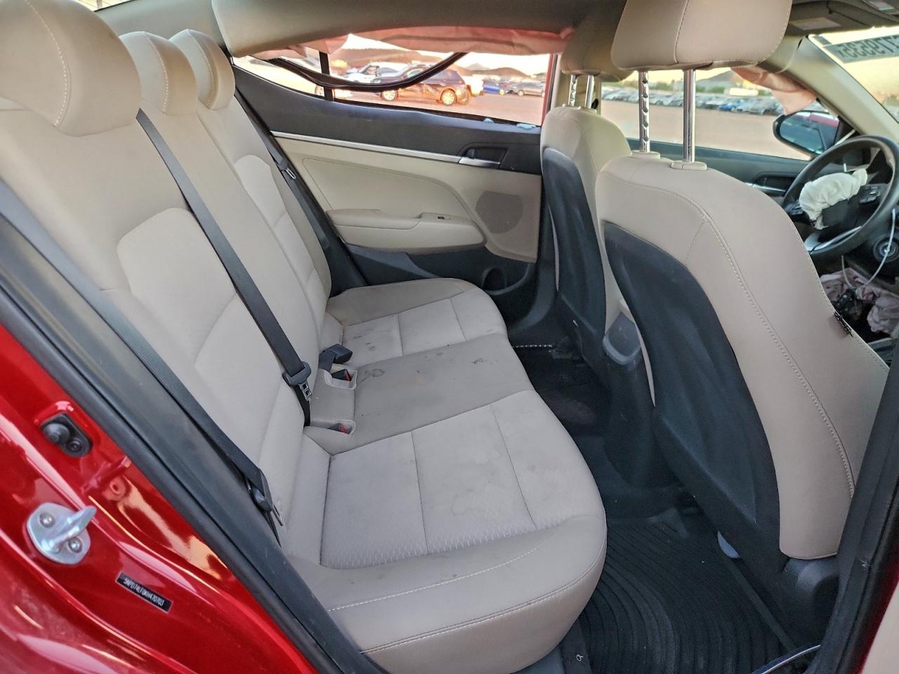 2019 HYUNDAI ELANTRA SE photo 10