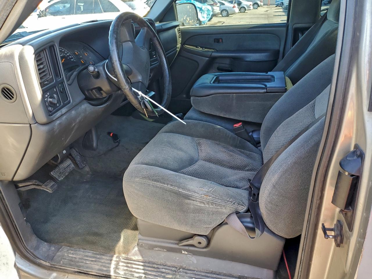 2003 CHEVROLET SILVERADO C1500 photo 13