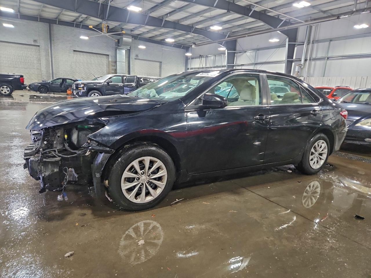 2016 TOYOTA CAMRY