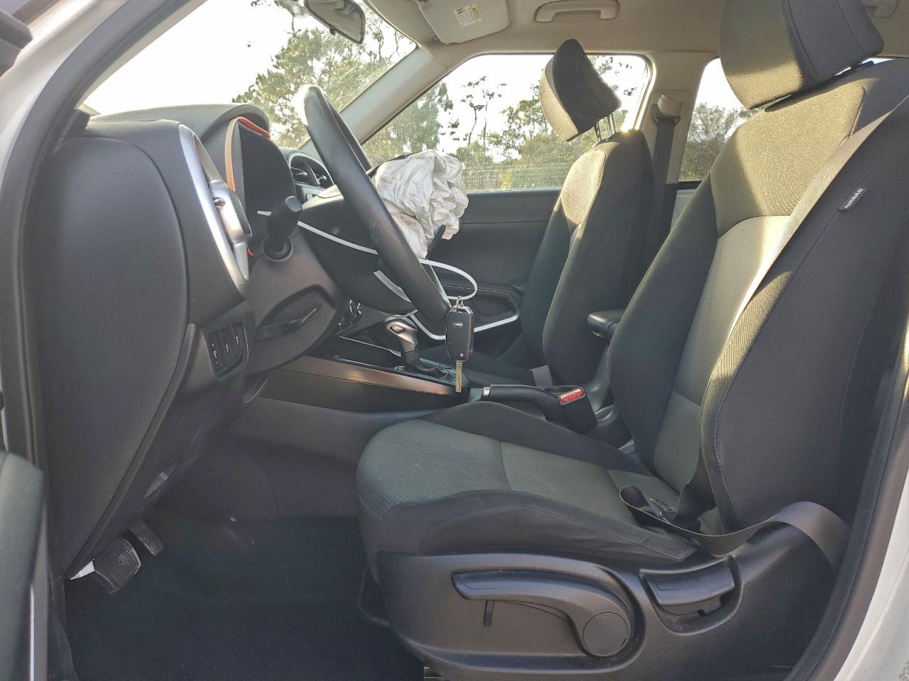 2021 KIA SOUL LX photo 19