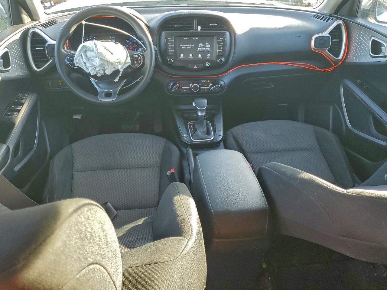 2021 KIA SOUL LX photo 22