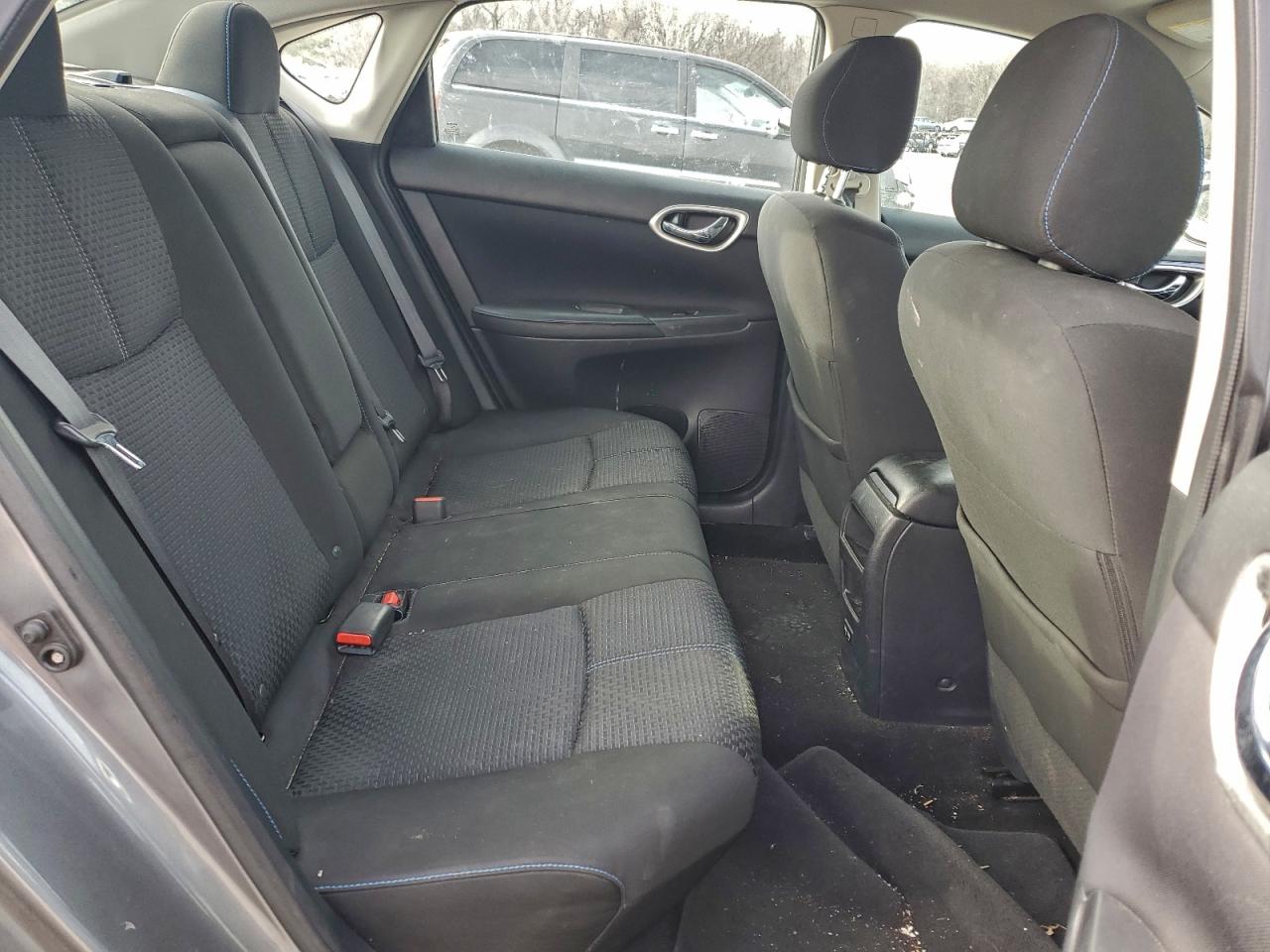 2018 NISSAN SENTRA S photo 10