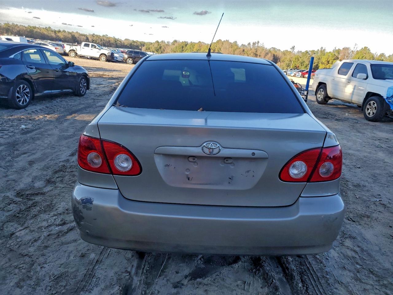 2006 TOYOTA COROLLA CE photo 11