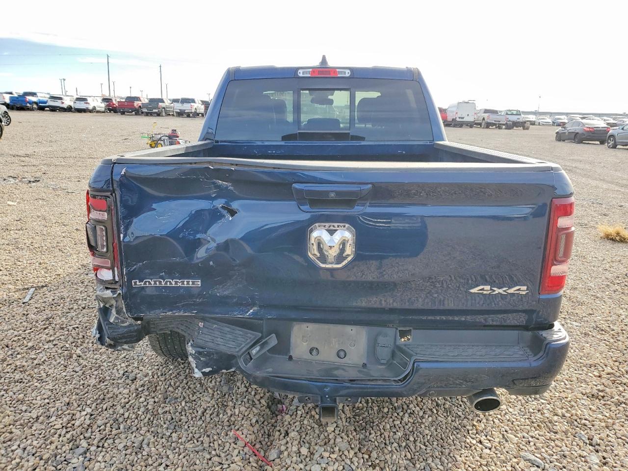 2019 RAM 1500 LARAMIE photo 6