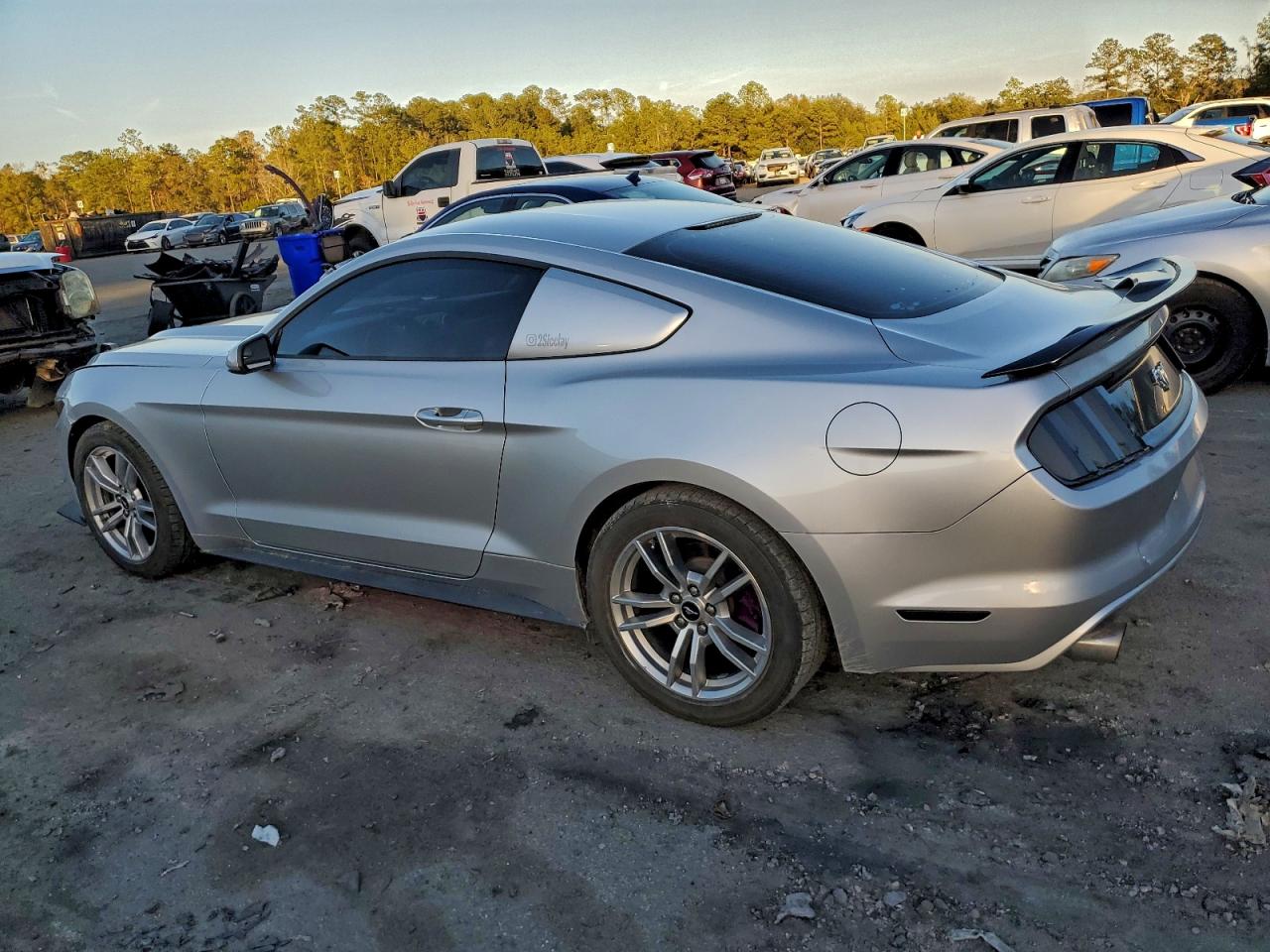2016 FORD MUSTANG photo 2