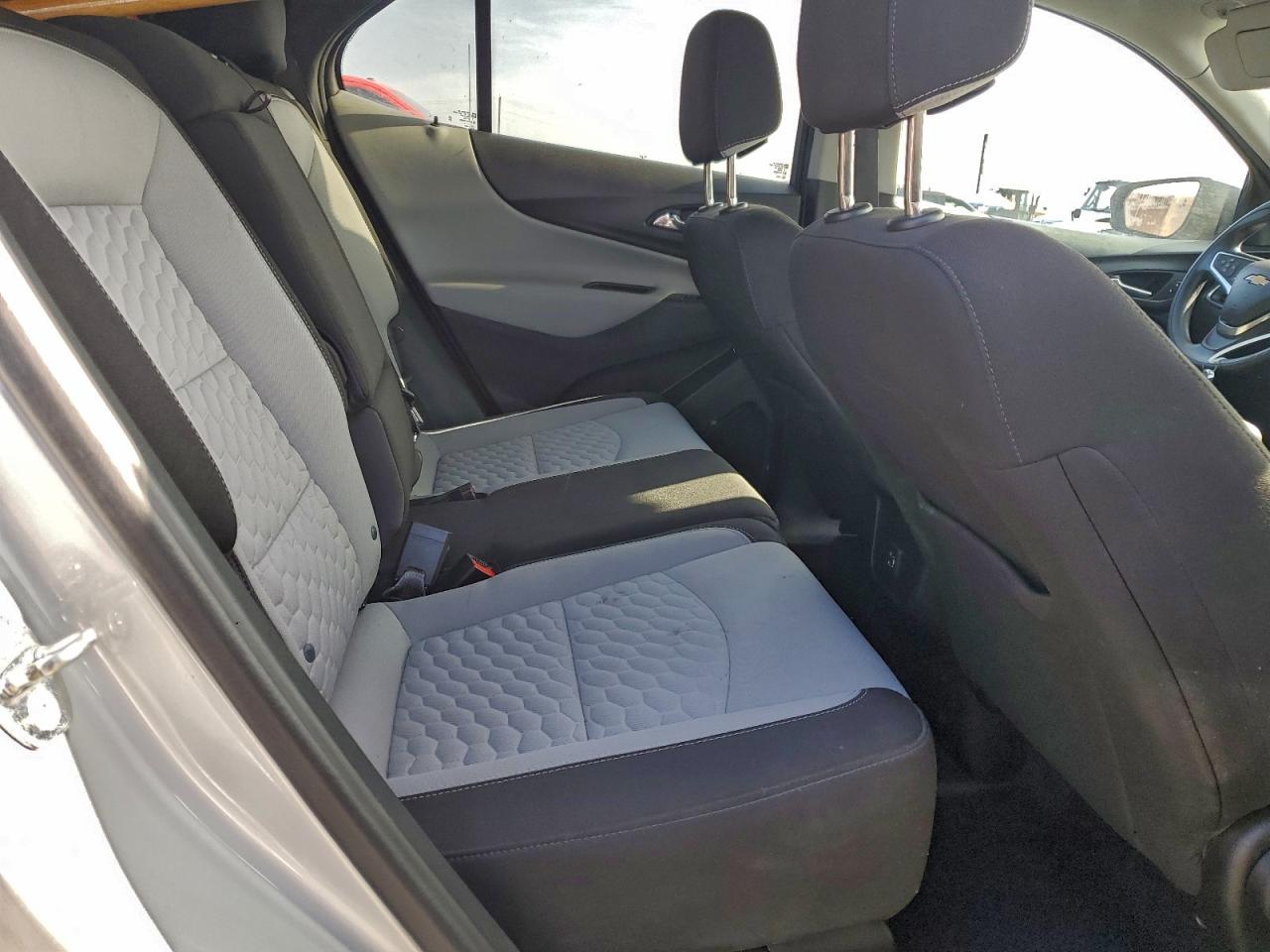 2021 CHEVROLET EQUINOX LS photo 10