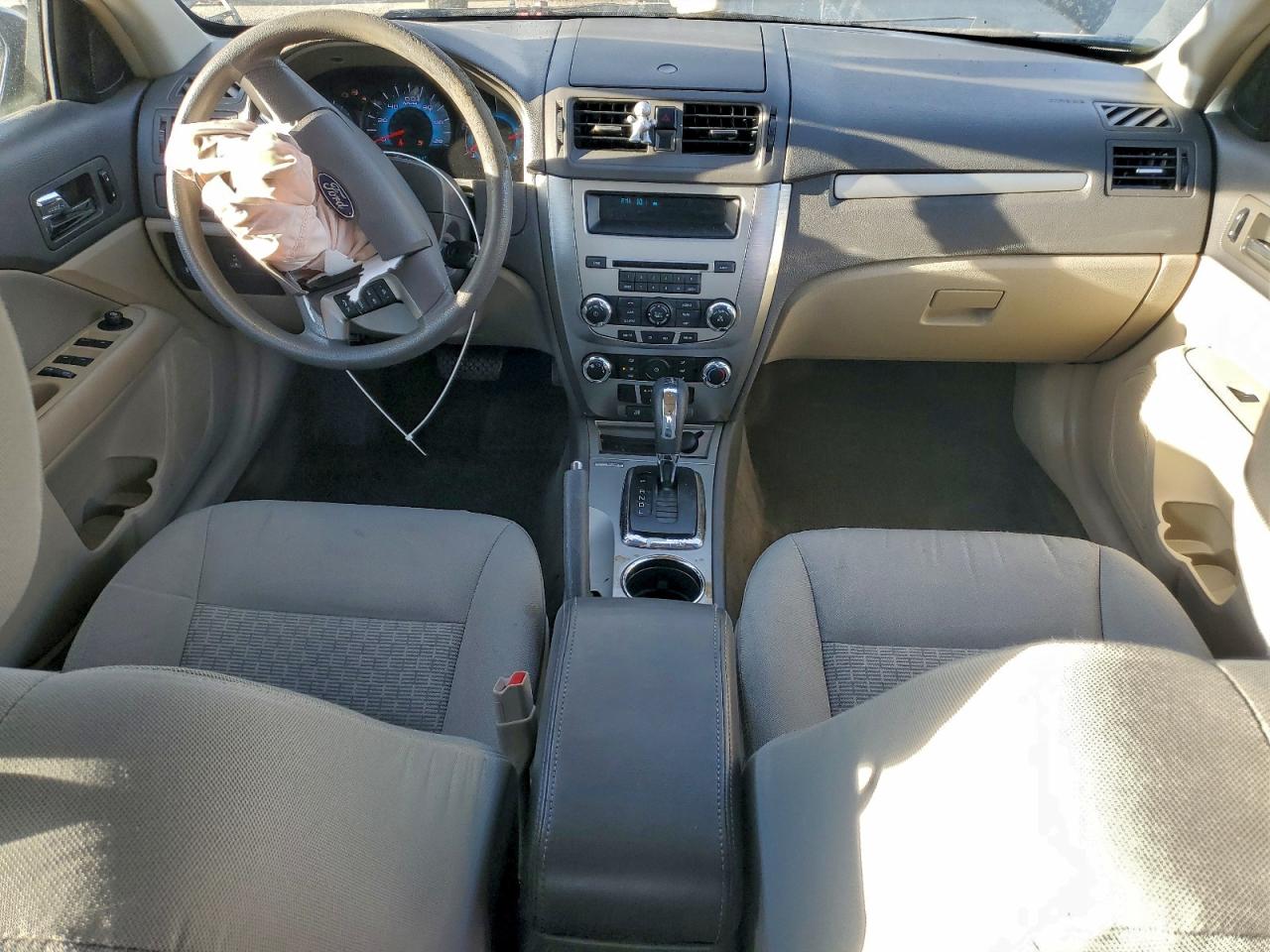 2012 FORD FUSION SE photo 8