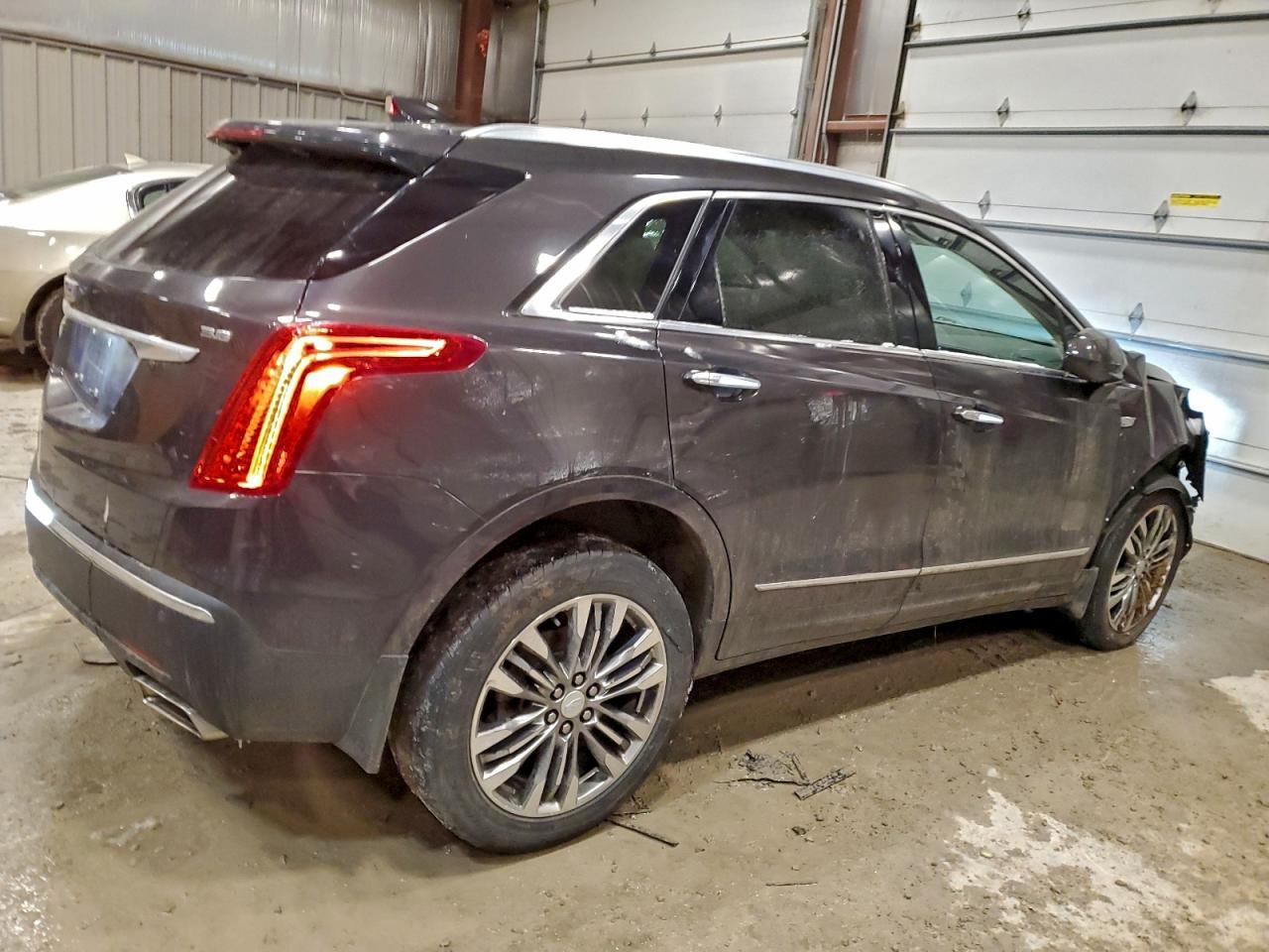 2018 CADILLAC XT5 PREMIUM LUXURY photo 3