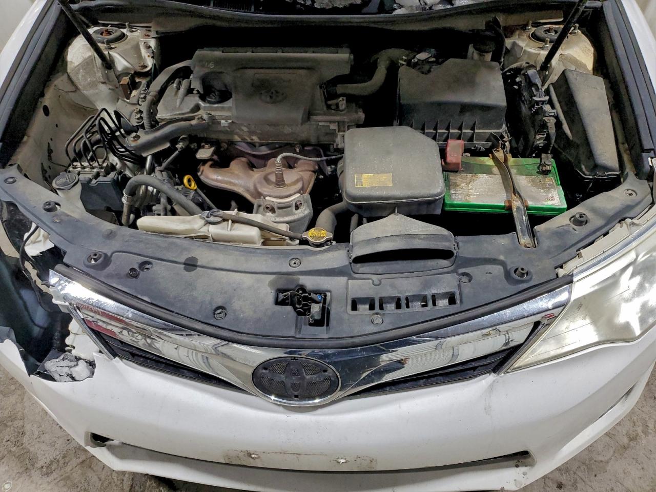 2012 TOYOTA CAMRY BASE photo 11