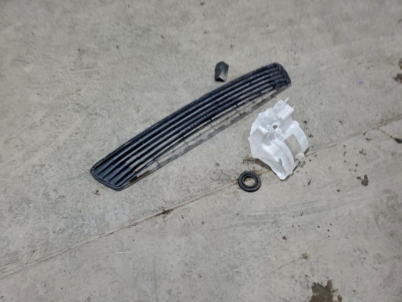 2012 TOYOTA CAMRY BASE photo 12