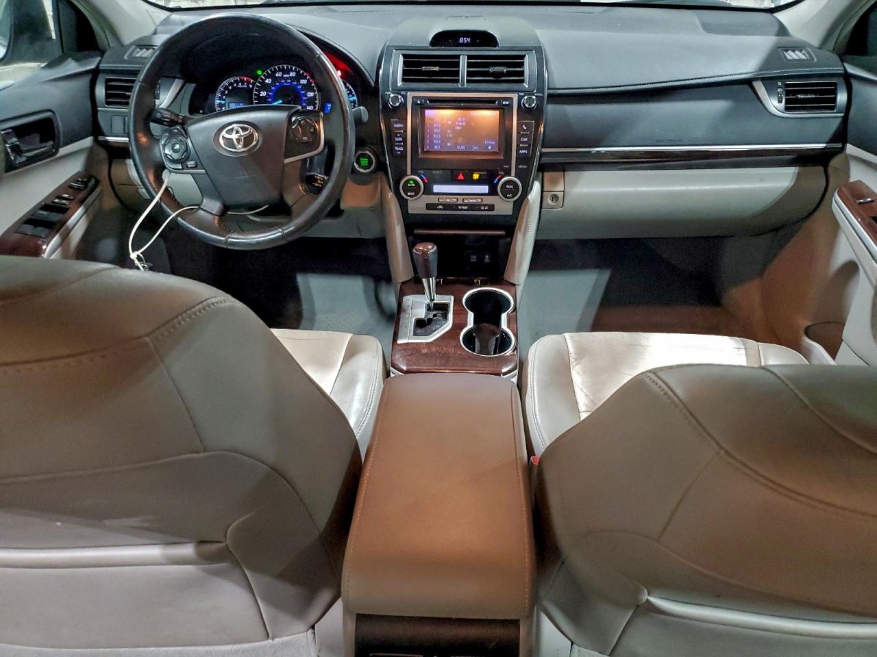 2012 TOYOTA CAMRY BASE photo 8