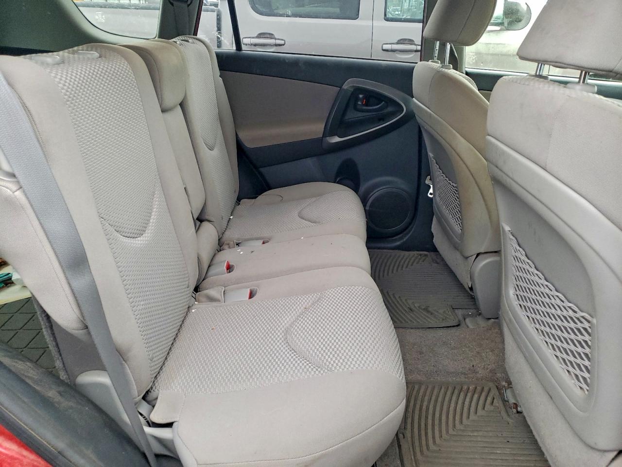 2012 TOYOTA RAV4 photo 10