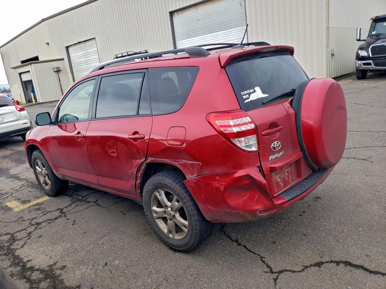 2012 TOYOTA RAV4 photo 2