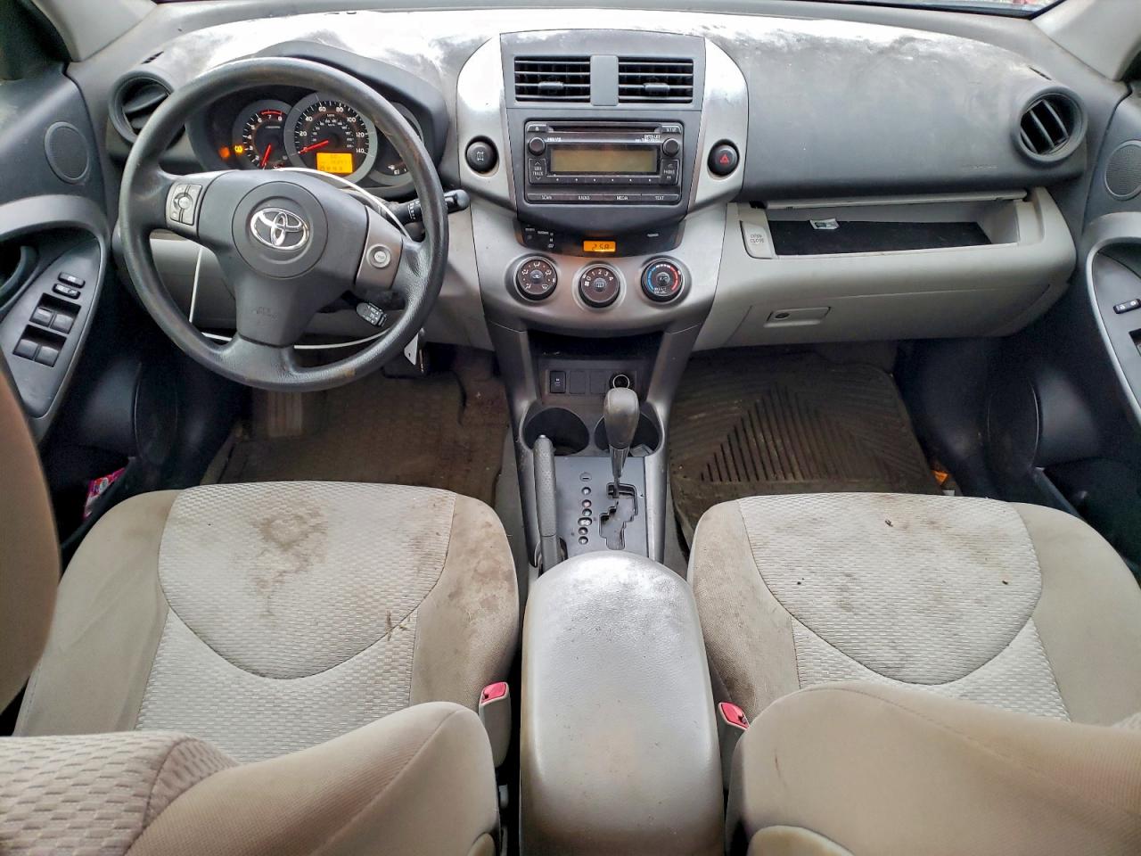 2012 TOYOTA RAV4 photo 8