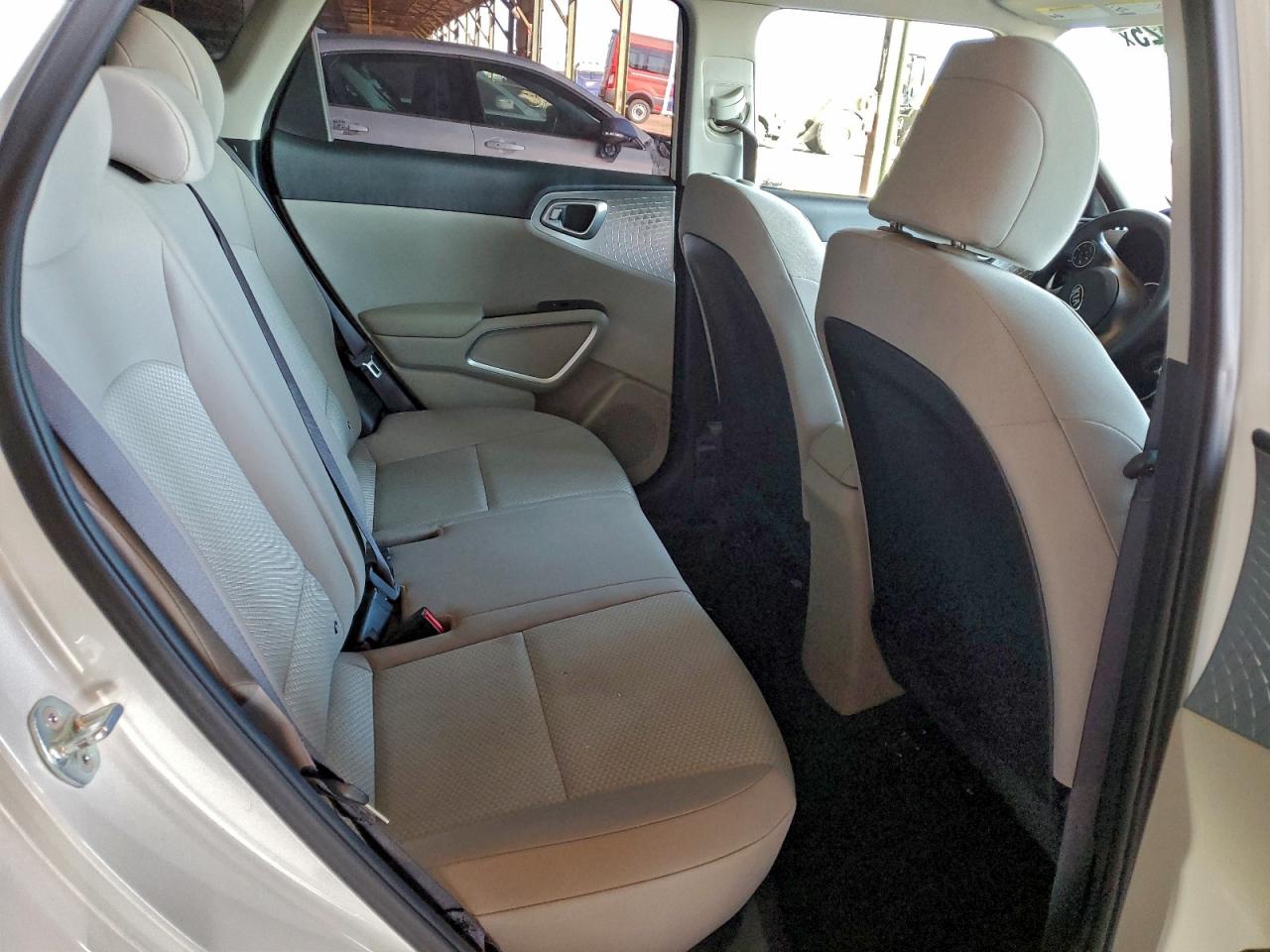 2021 KIA SOUL LX photo 10