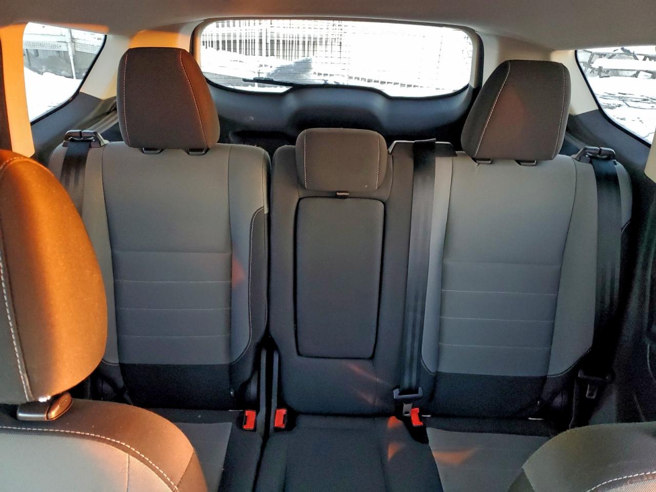 2016 FORD ESCAPE SE photo 10