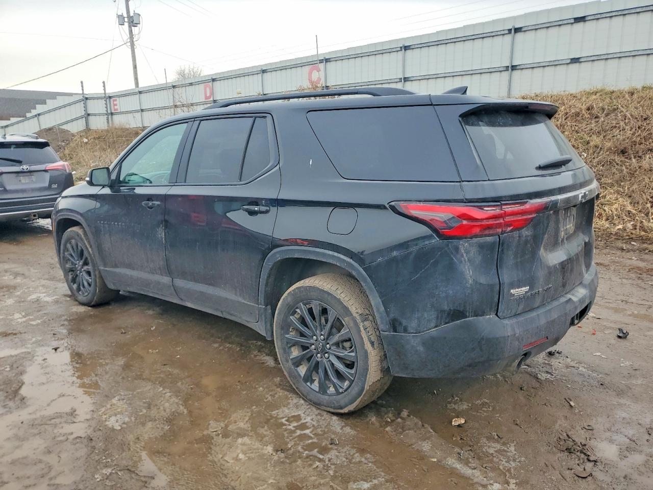 2023 CHEVROLET TRAVERSE RS photo 3