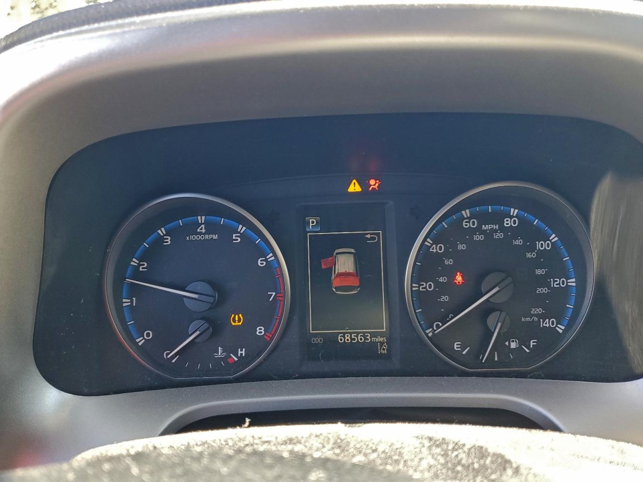 2017 TOYOTA RAV4 XLE photo 9