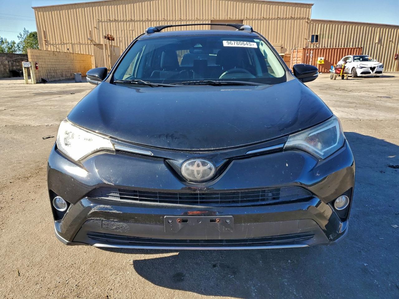 2017 TOYOTA RAV4 XLE photo 5