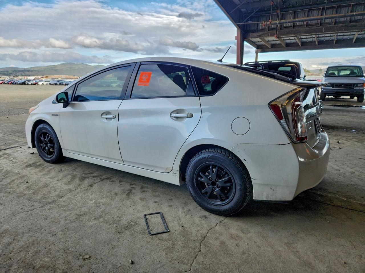 2012 TOYOTA PRIUS photo 2