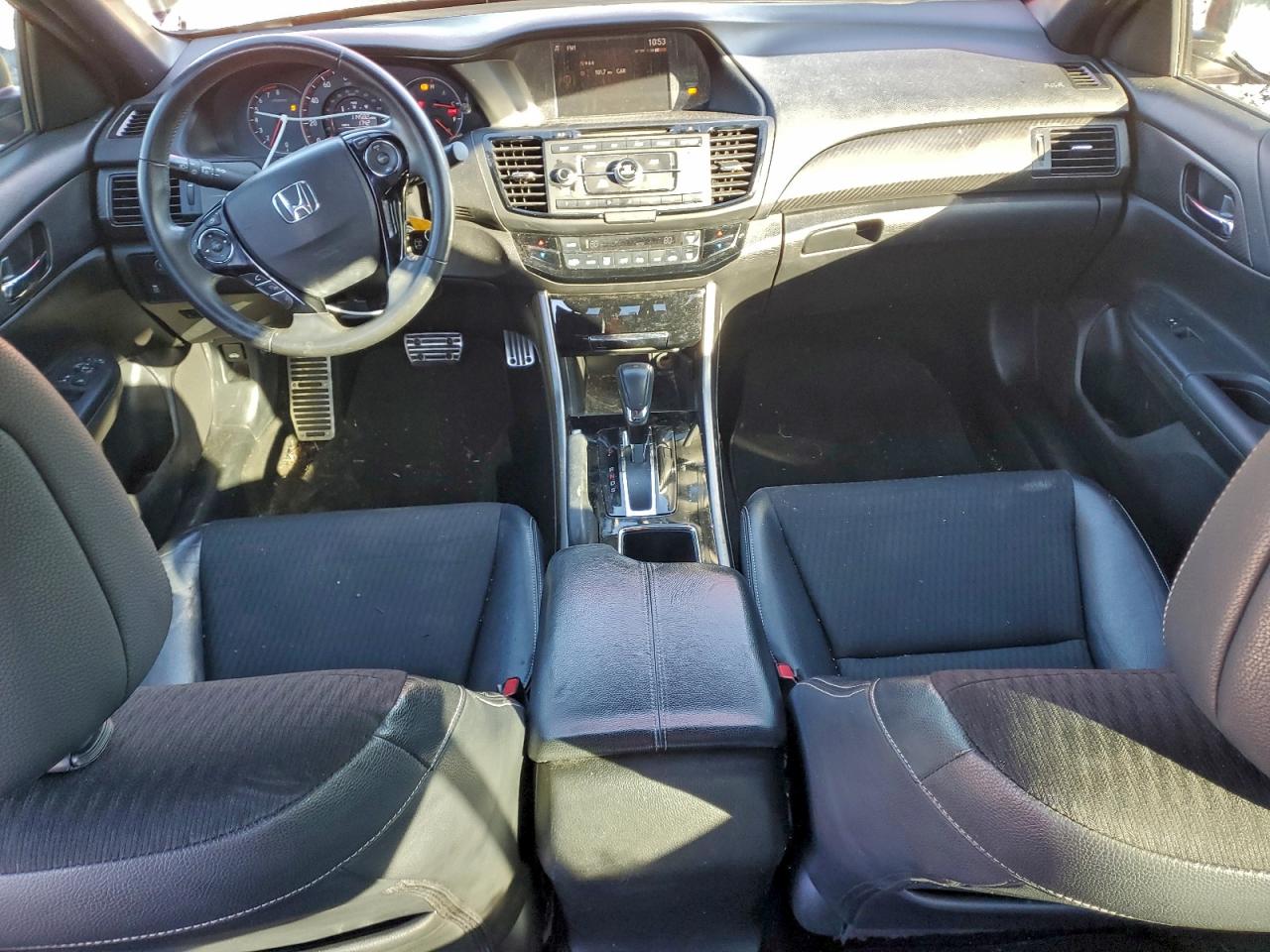 2017 HONDA ACCORD SPORT photo 8