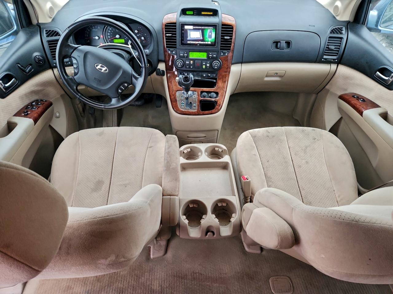 2007 HYUNDAI ENTOURAGE GLS photo 8