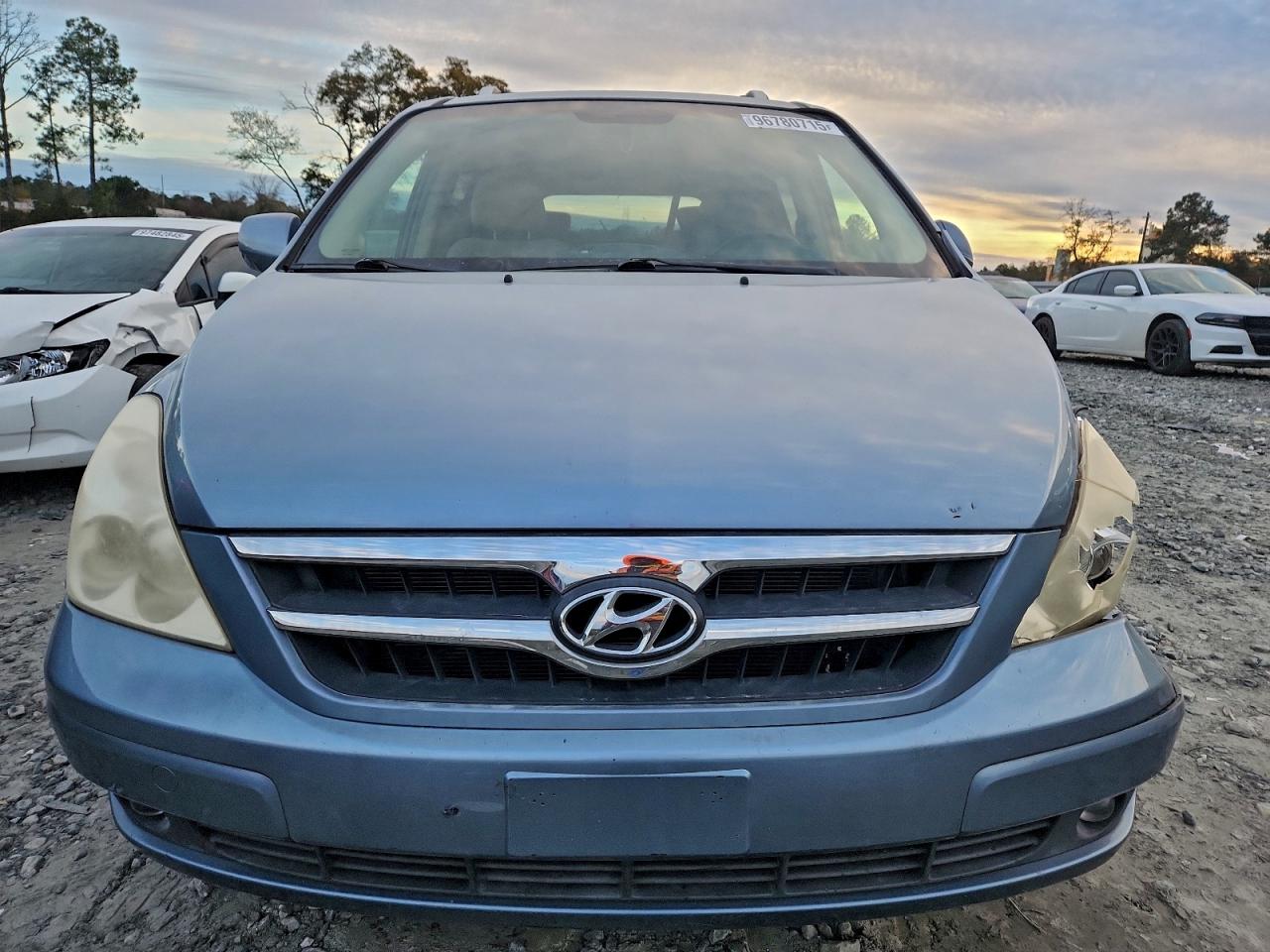 2007 HYUNDAI ENTOURAGE GLS photo 5