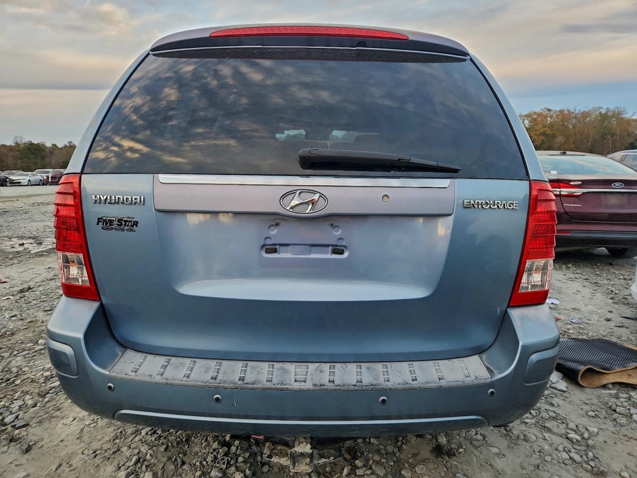 2007 HYUNDAI ENTOURAGE GLS photo 6