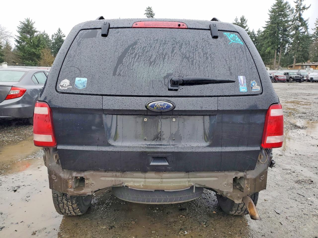 2011 FORD ESCAPE XLT photo 6