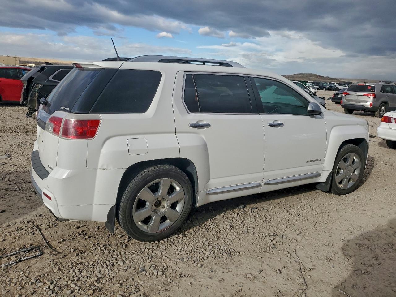 2013 GMC TERRAIN DENALI photo 3