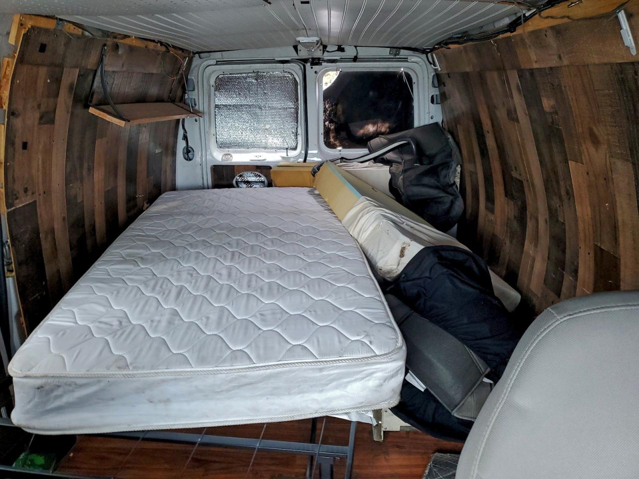2006 FORD ECONOLINE E250 VAN photo 10