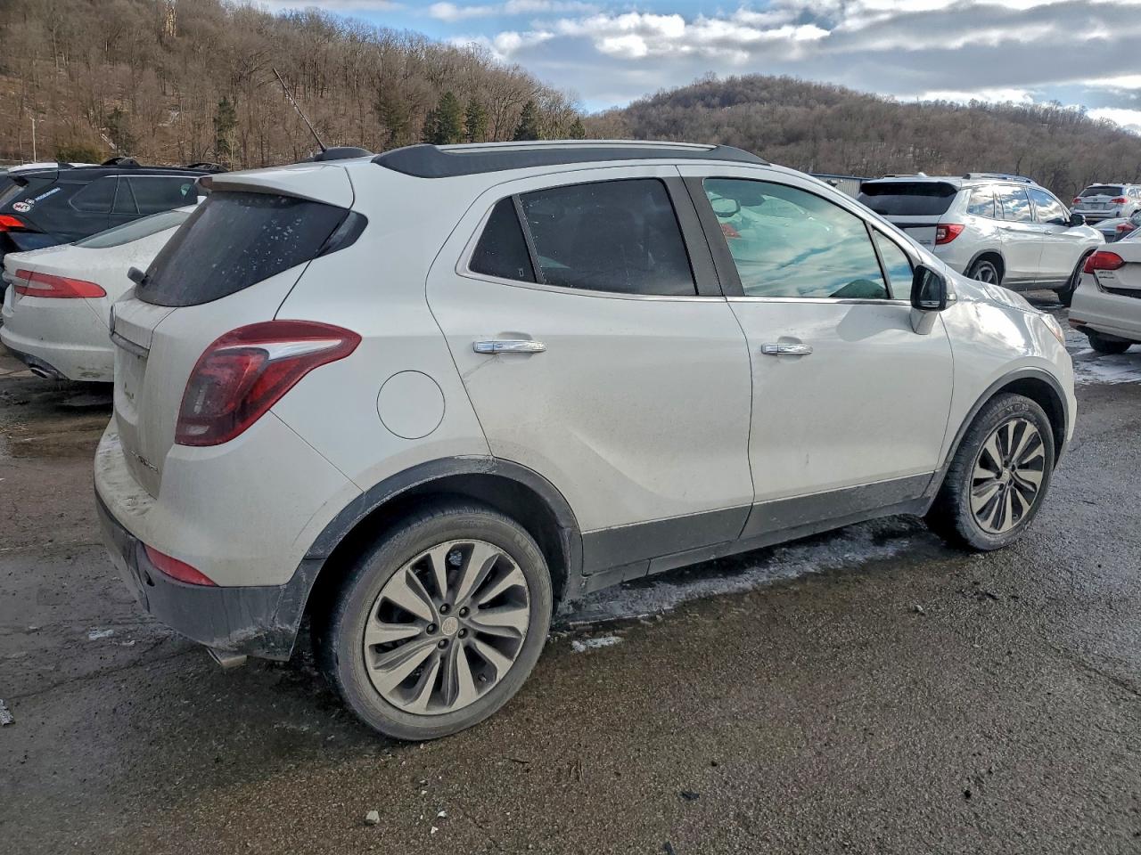 2017 BUICK ENCORE PREFERRED II photo 3
