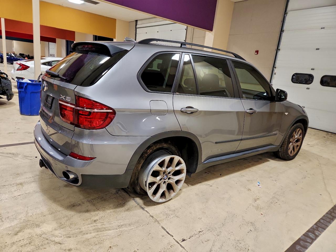 2012 BMW X5 XDRIVE35I photo 5