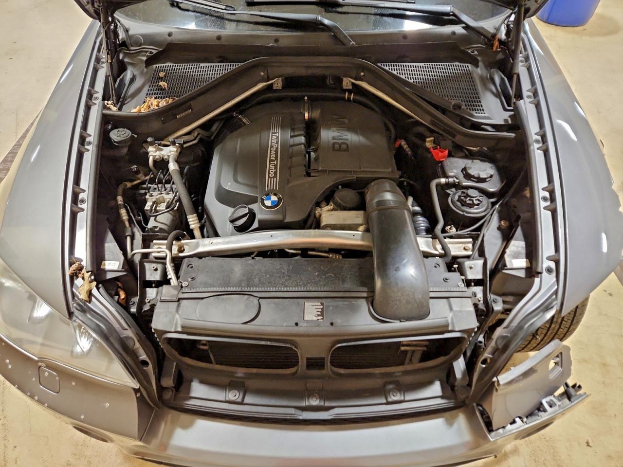 2012 BMW X5 XDRIVE35I photo 23